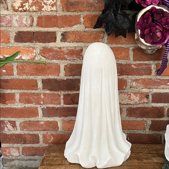 Martha Stewart 18 inch White Ghost Halloween Decoration - Picture 4 of 10